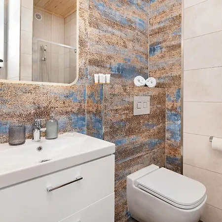 Piekny Koralowy W Lubkowie By Renters Prestige * Lubkowo