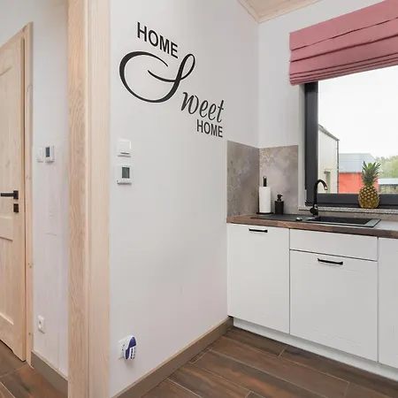 Piekny Koralowy W Lubkowie By Renters Prestige Apartamento