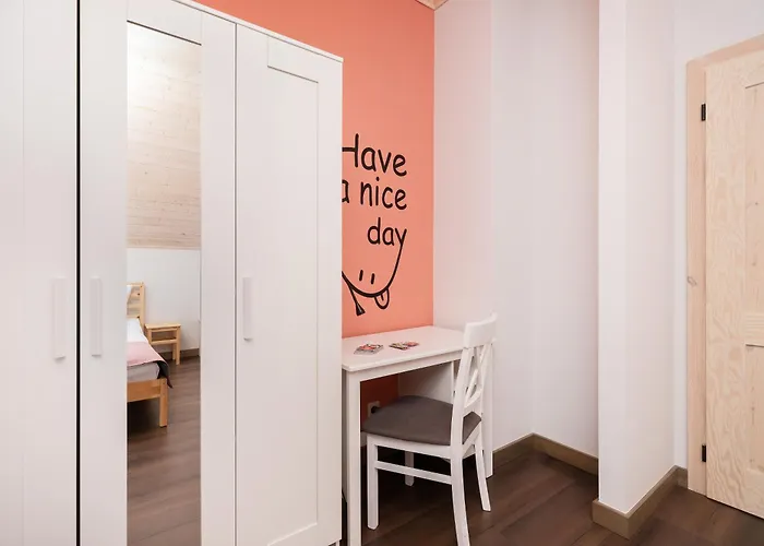 Piekny Koralowy W Lubkowie By Renters Prestige *