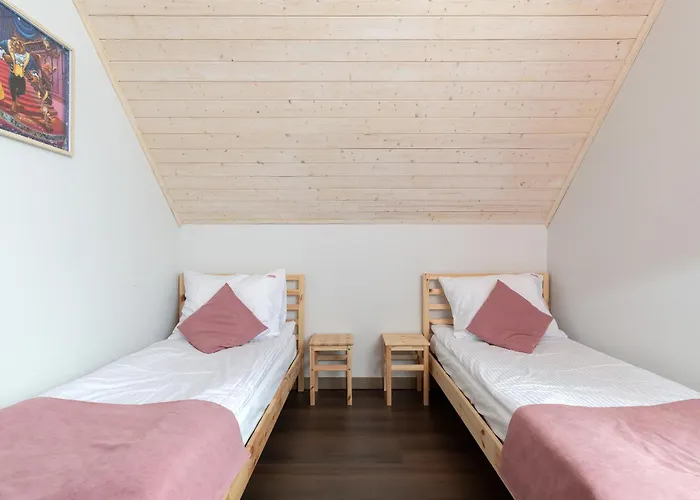 Piekny Koralowy W Lubkowie By Renters Prestige * Lubkowo