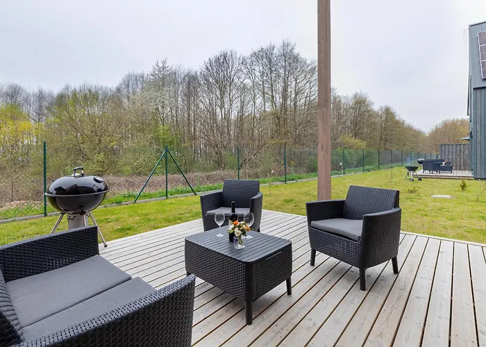 Piekny Koralowy W Lubkowie By Renters Prestige Lubkowo