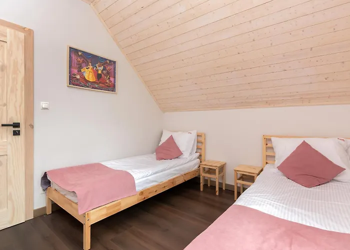 Piekny Koralowy W Lubkowie By Renters Prestige